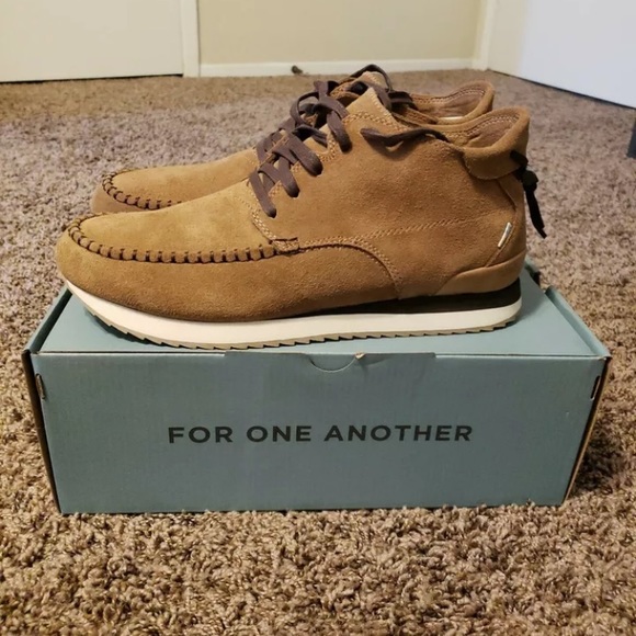 Toms Other - Men’s TOMS 9.5 Balboa Mid Toffee Suede NWT